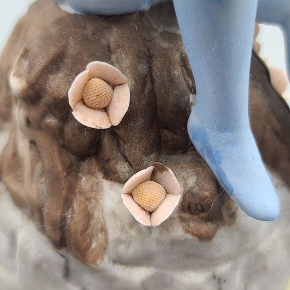 Mann Ceramic Fairy Sitting On A Tree Music Box 1982 Twaian - Picture 6 of 12